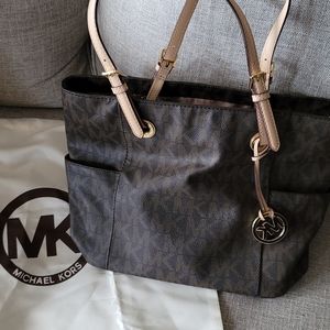 Michael Kors bag